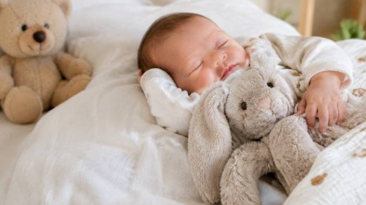 Tous les doudous pour nouveau-né : matières, formes et conseils pour bien choisir