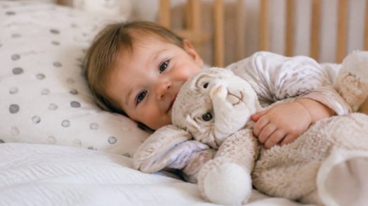 Doudou année 200 comment choisir le compagnon idéal pour bébé